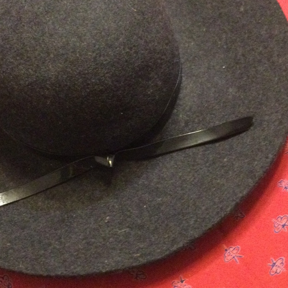 Scanlia hat - Picture 2 of 3